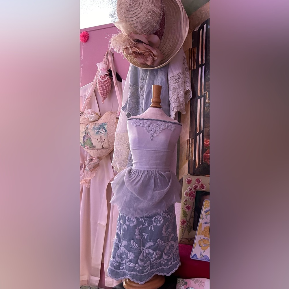Meet your Posher, Alison
